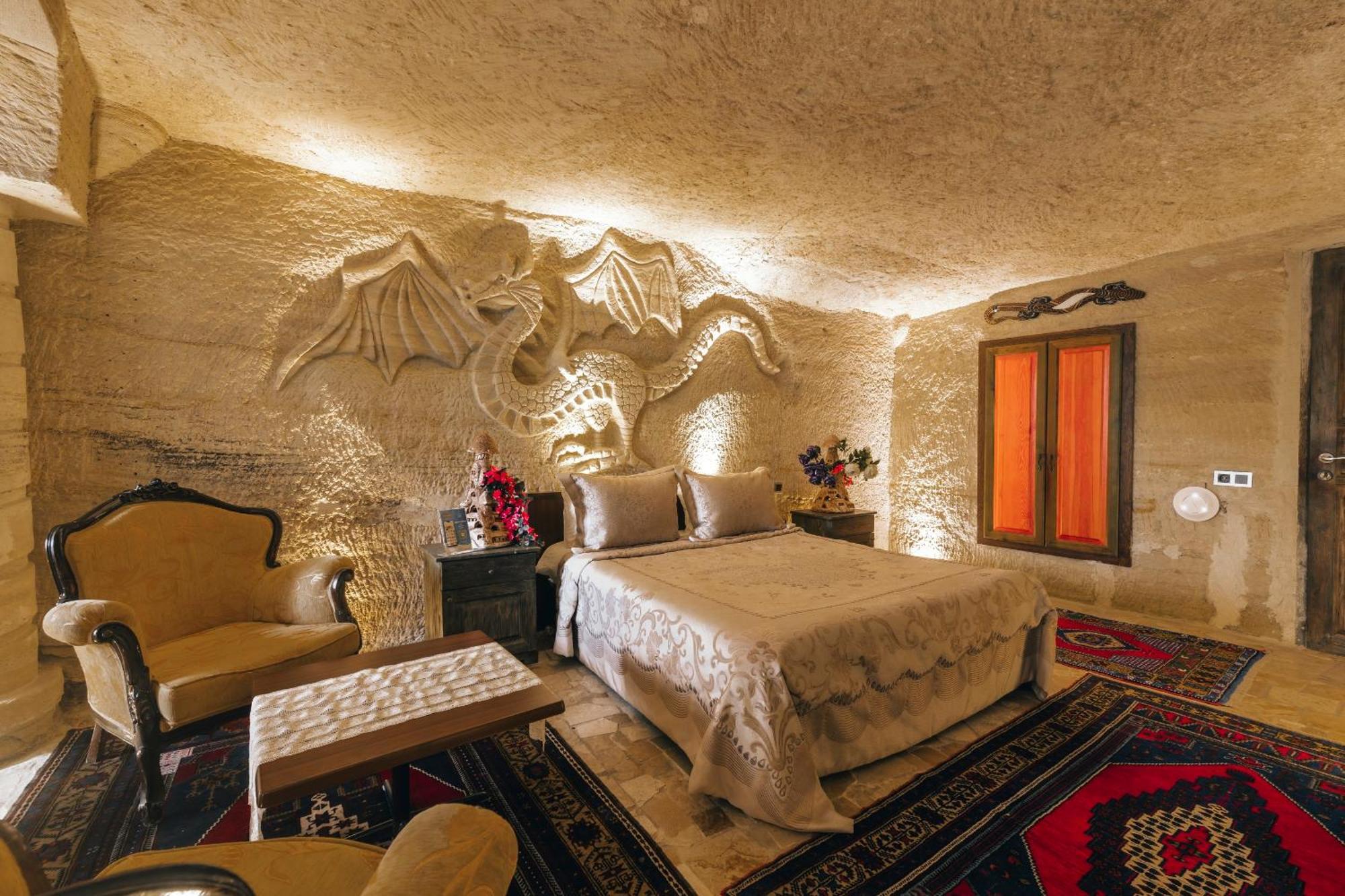 Kayatas Cave Hotel 2*